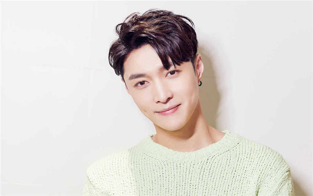 Chinese Actor Lay Zhang