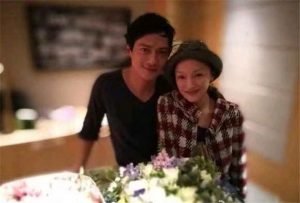 Zhou Xun and Archie Kao Announced Their Divorce On Weibo.