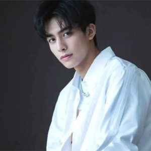 How many girlfriends has Song Weilong had? What kind of girl does he like?
