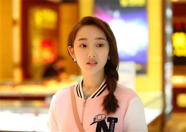 Chinese celebrity zhang zhehan is facing chinese. Zhang Zhehan Girlfriend 2021 : Who Is Zhang Zhehan S Girlfriend Did He Get Married Cpop Home