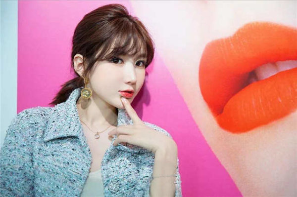 Who is Xu Kai's Girlfriend? Dating rumors With Bai Lu is more famous