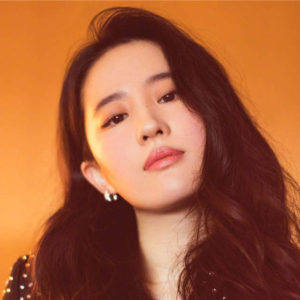 Liu Yifei (Crystal Liu) Profile