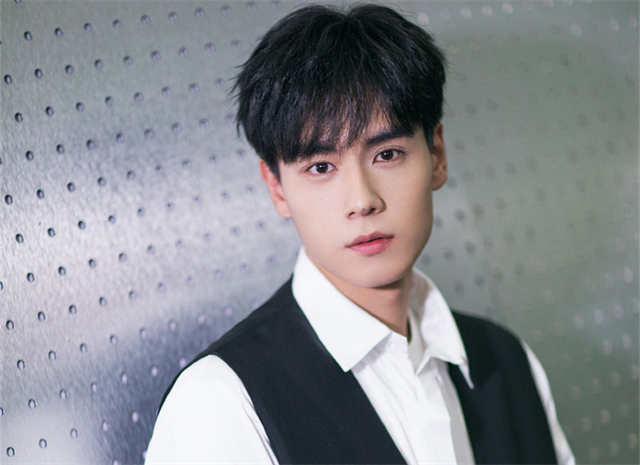 Hu Yitian