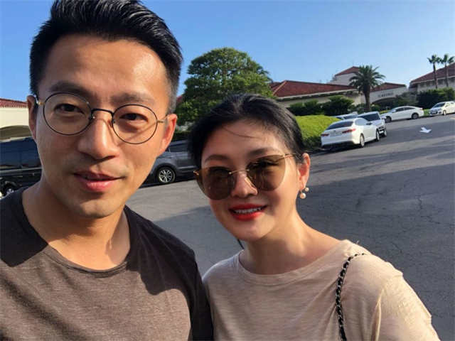 Barbie Hsu (Da S ) Divorced