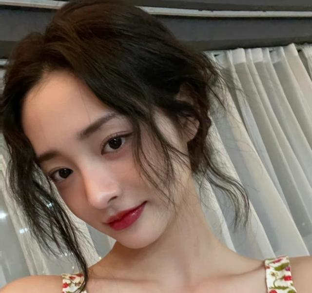 Zhou Jieqiong