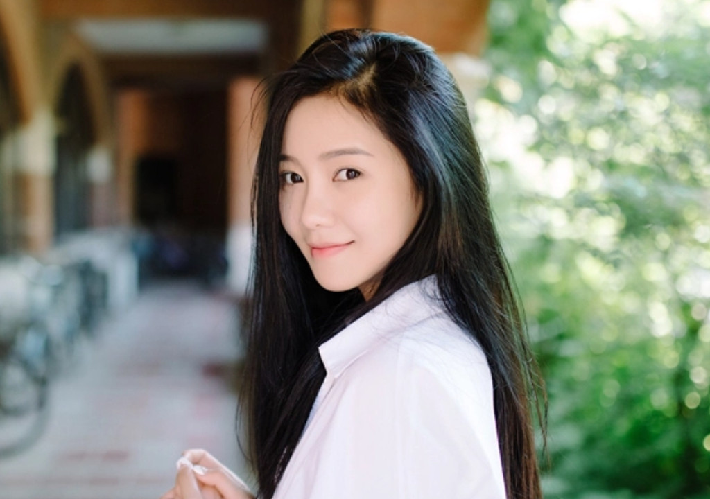 Chinese Actress Chen Ya'an