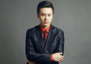 Yang Zijiang (杨紫茳) Profile