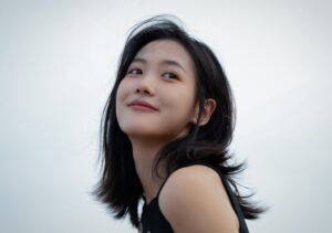 Zhang Xinyi (张昕懿) Profile