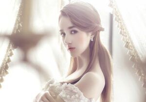 Li Zhixin (李芷欣) Profile