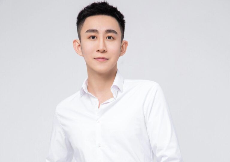 zang-yiren-eman-profile-cpop-home