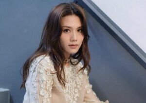 Chrissie Chau (周秀娜) Profile