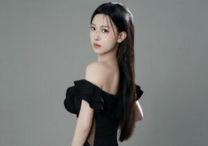 Chen yizi perfil