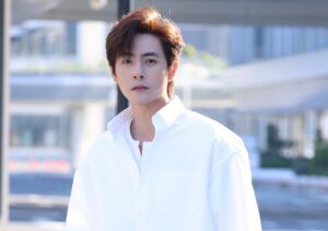 Li hao perfil