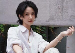 Xu fangyi perfil