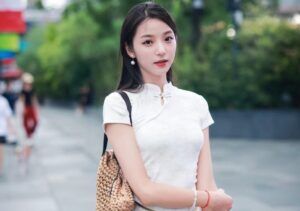 Qiu zhuoya perfil