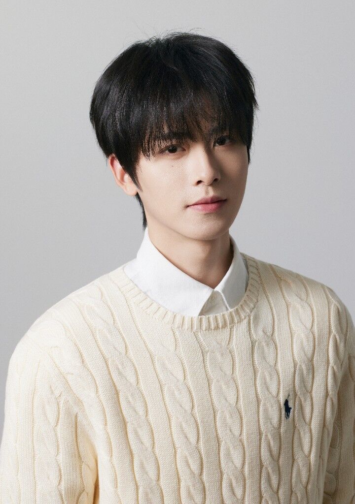 Yi Hang