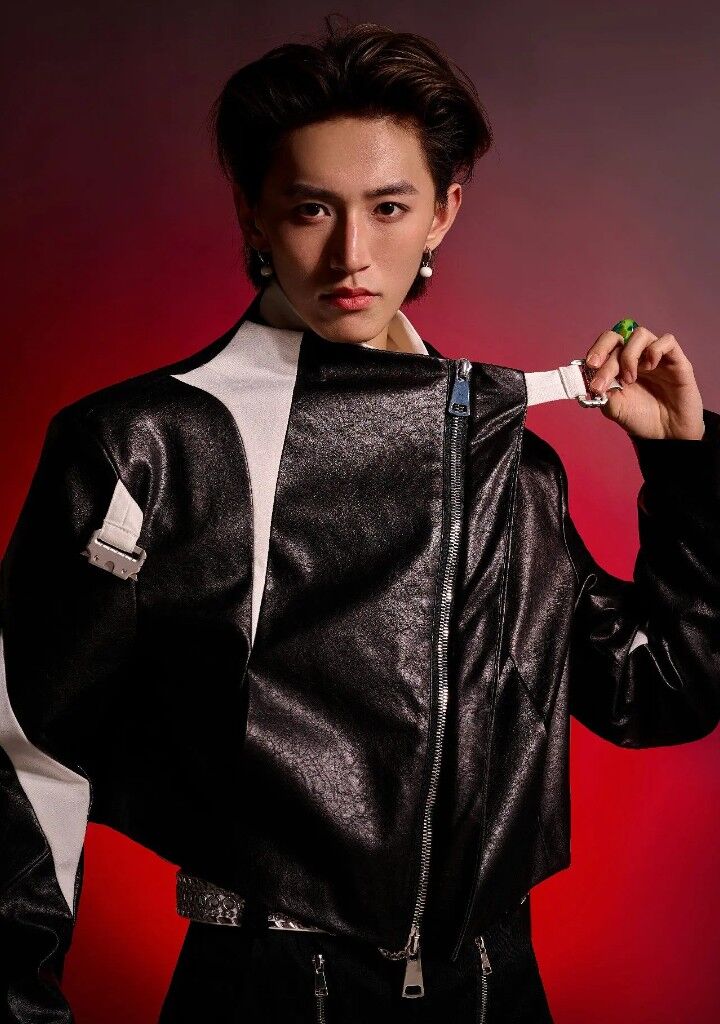 Zhuo Hang