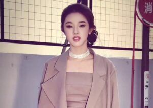 Shi Qiqi Profile